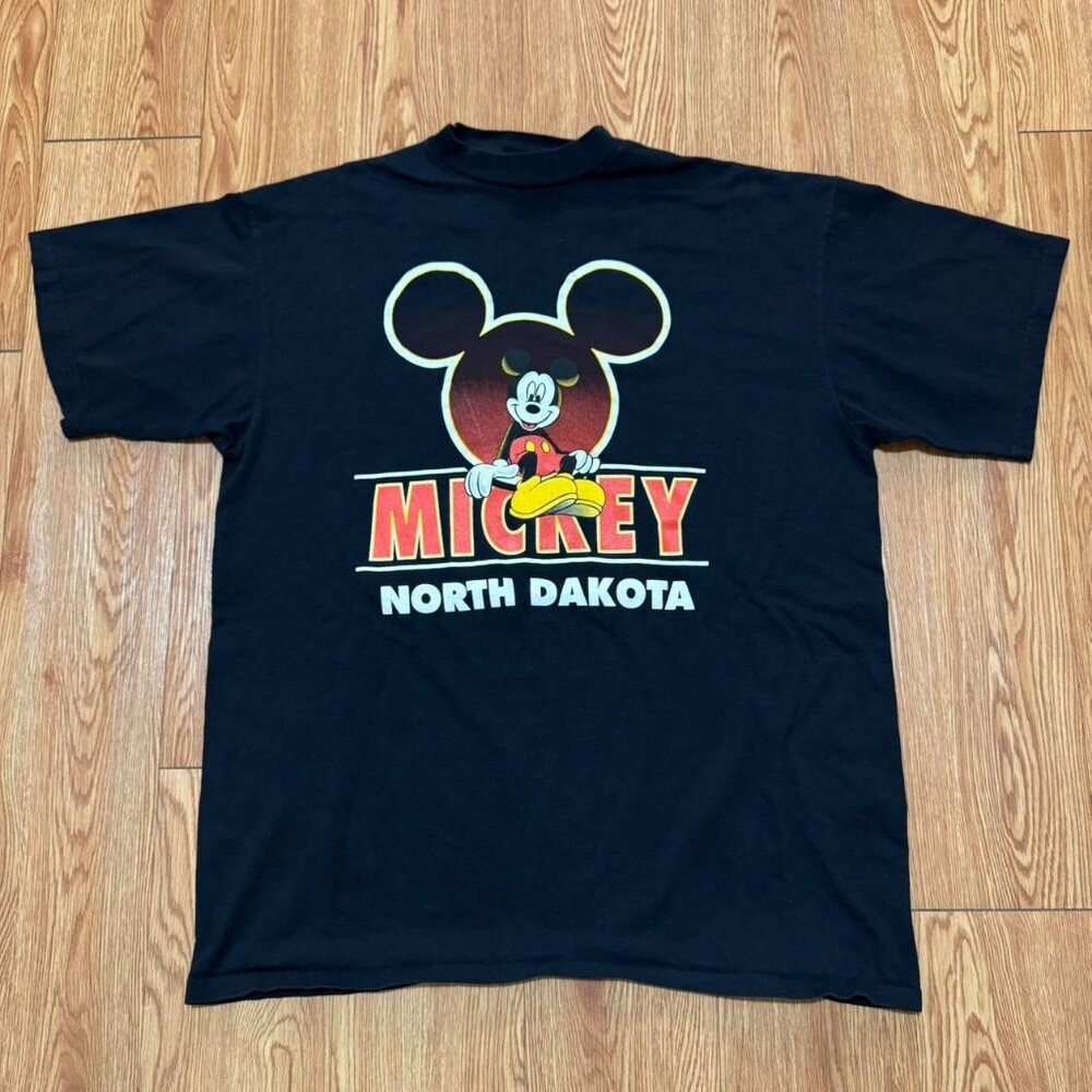 Vintage 90s Mickey Unlimited Disney Logo North Dakota Shirt‎